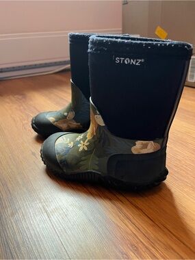 Stonz Rain Boots, Toddler Size 7